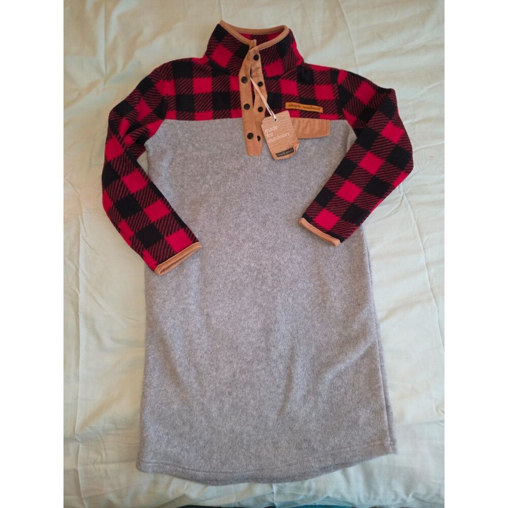 Simply Southern Youth Medium Fleece Pullover NWT Buffalo Plaid Gray Red Snap